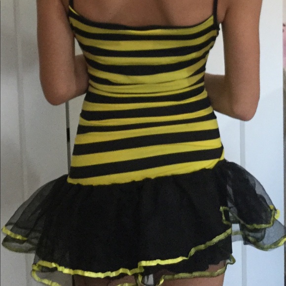 A women’s bumble bee costume - Picture 2 of 3